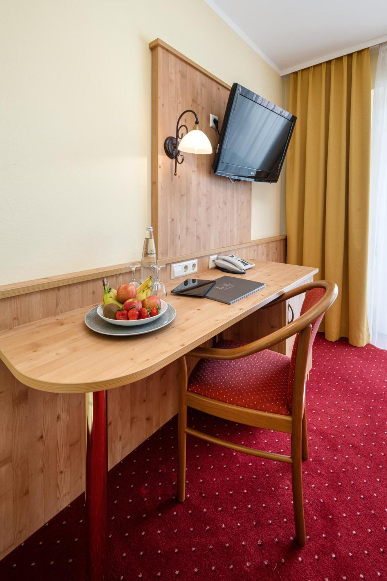 Hotel Zur Post Bad Abbach Oda fotoğraf